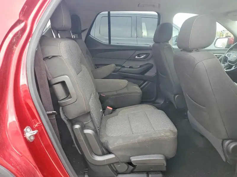 2018 CHEVROLET TRAVERSE LT  