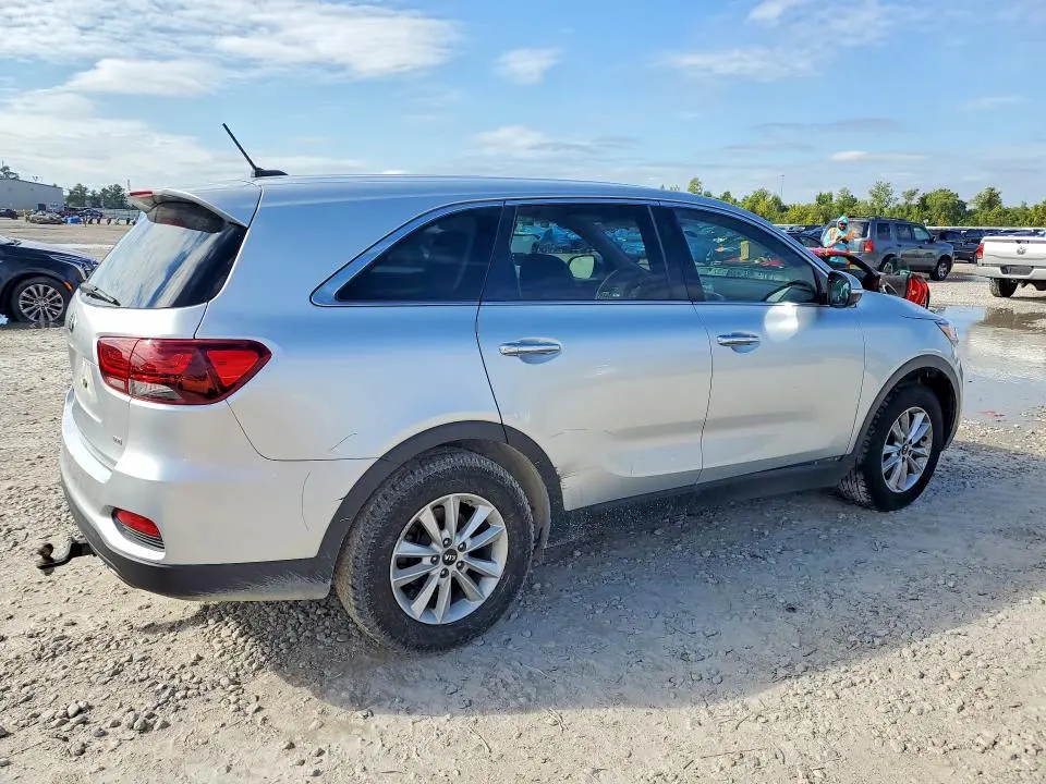 2019 KIA SORENTO L  