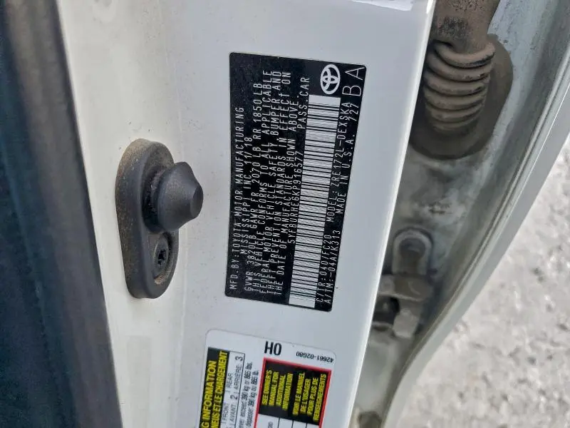 2019 TOYOTA COROLLA L  