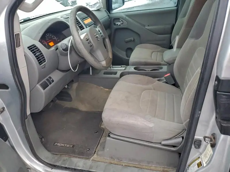 2015 NISSAN FRONTIER S  