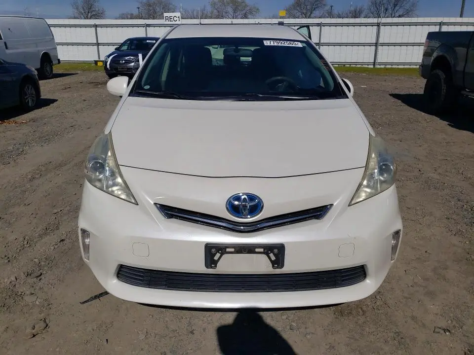 2013 TOYOTA PRIUS V THREE  