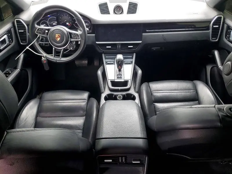 2020 PORSCHE CAYENNE COUPE  