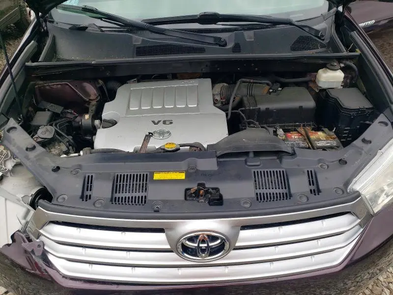 2013 TOYOTA HIGHLANDER LIMITED  
