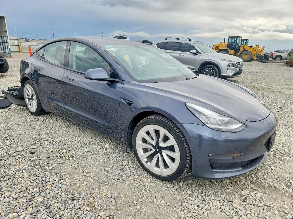 2021 TESLA MODEL 3   