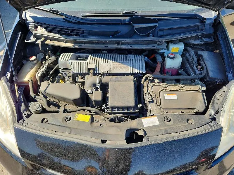 2015 TOYOTA PRIUS TWO  