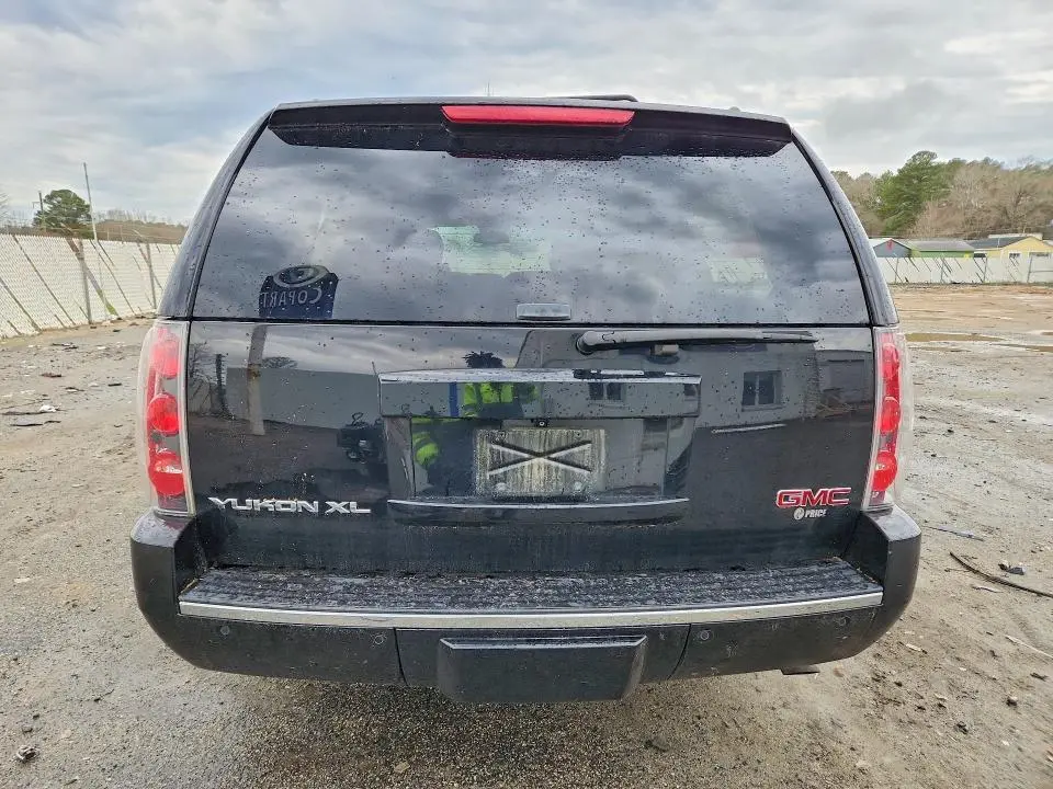 2013 GMC YUKON XL DENALI  