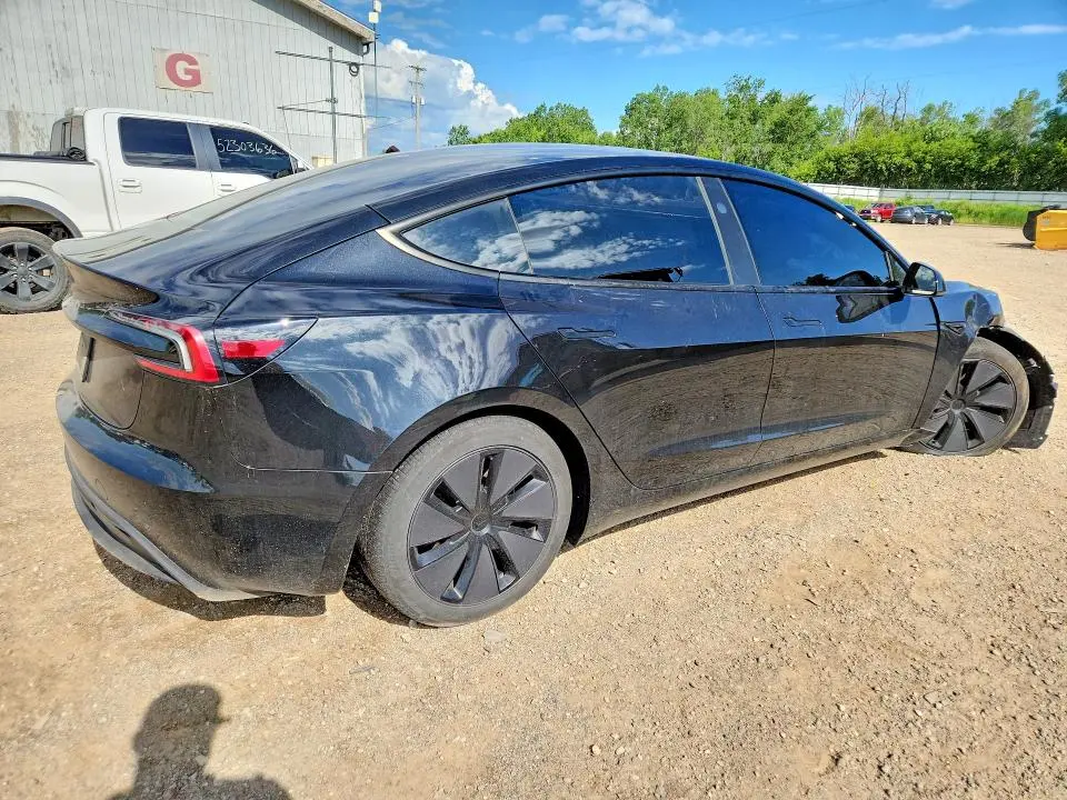 2025 TESLA MODEL 3   