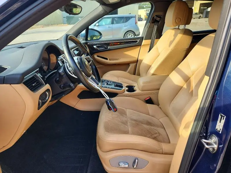 2016 PORSCHE MACAN S  