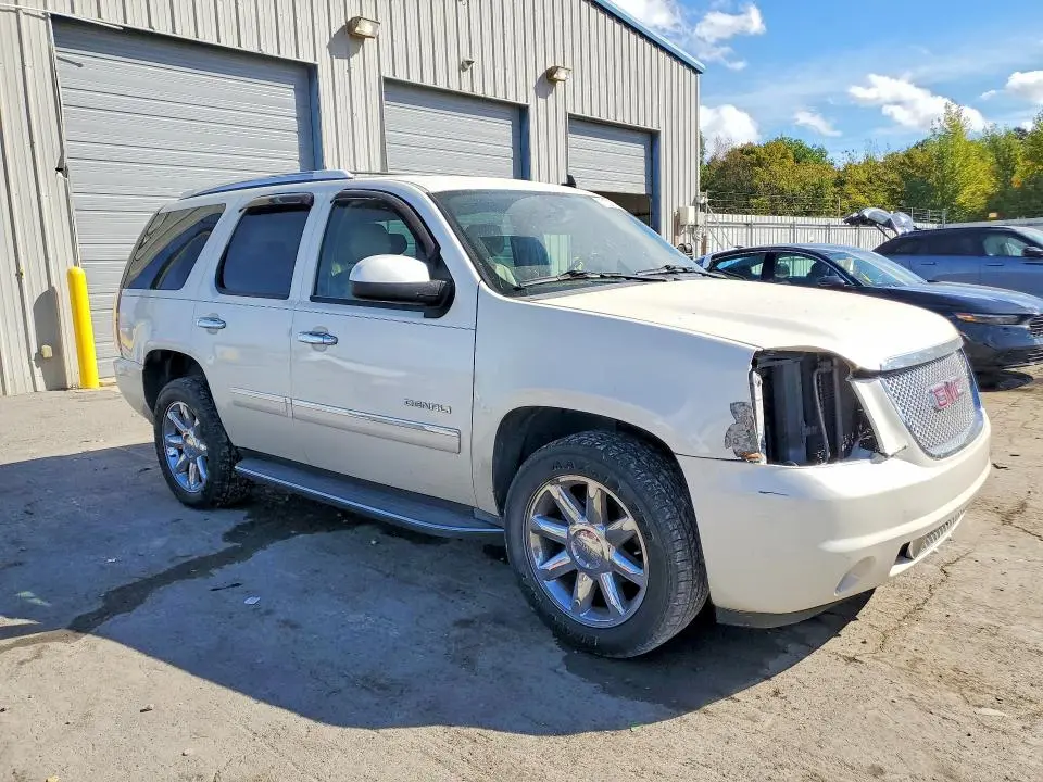2010 GMC YUKON DENALI  