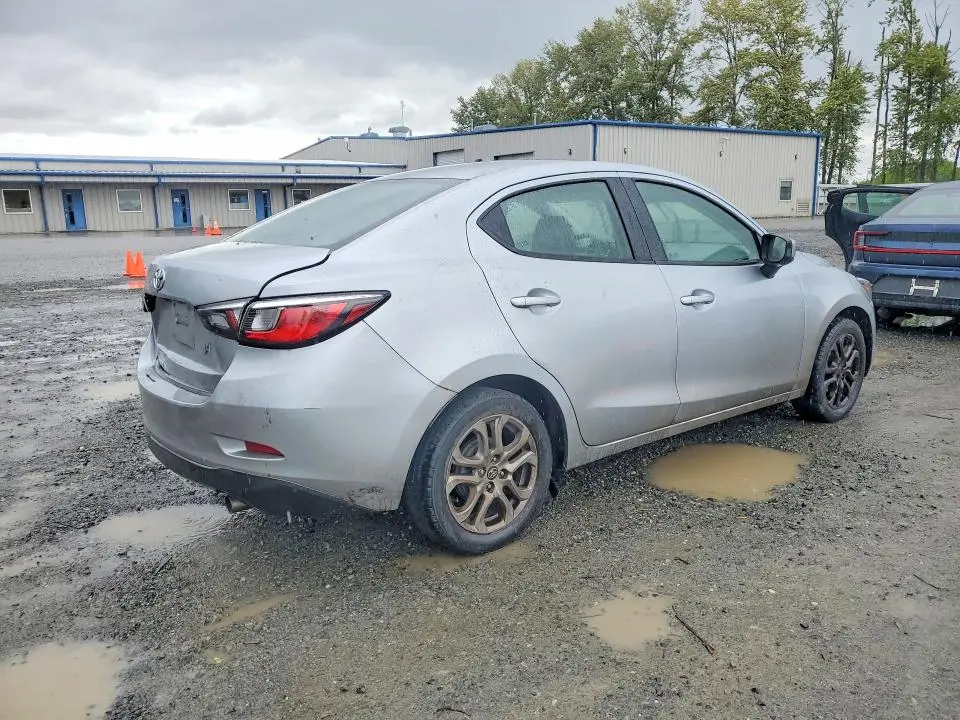 2017 TOYOTA YARIS IA BASE  
