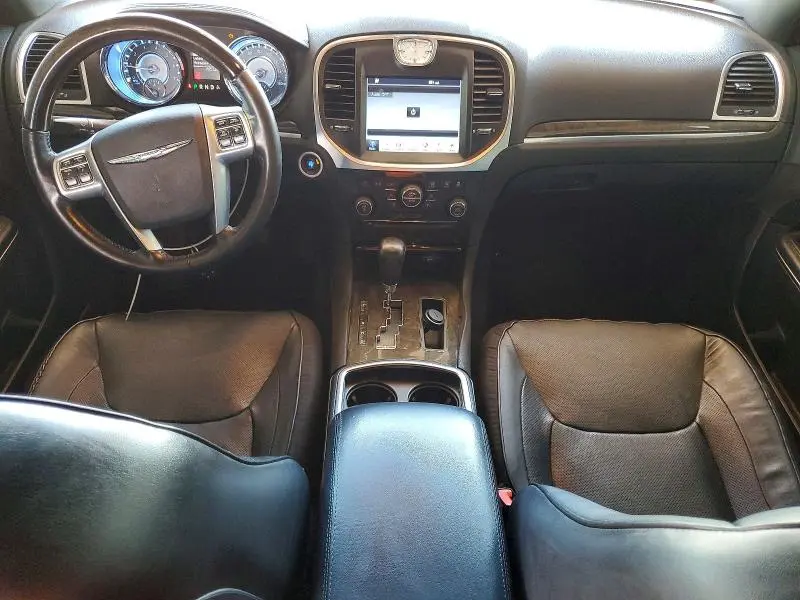 2011 CHRYSLER 300C   