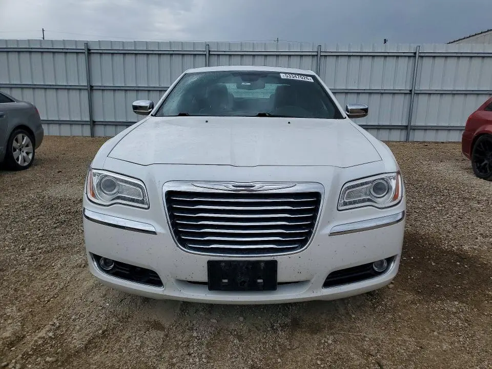 2012 CHRYSLER 300C   
