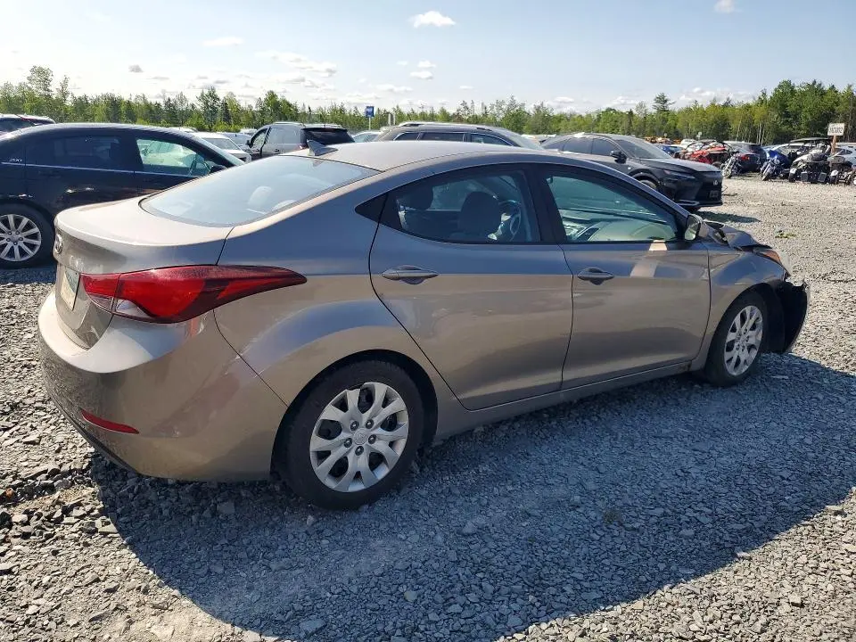 2014 HYUNDAI ELANTRA SE  