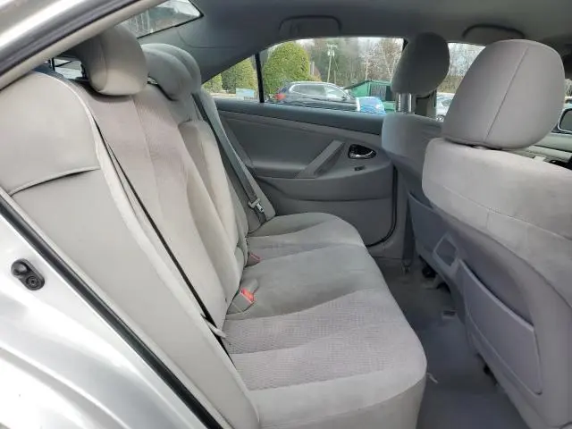 2011 TOYOTA CAMRY BASE  