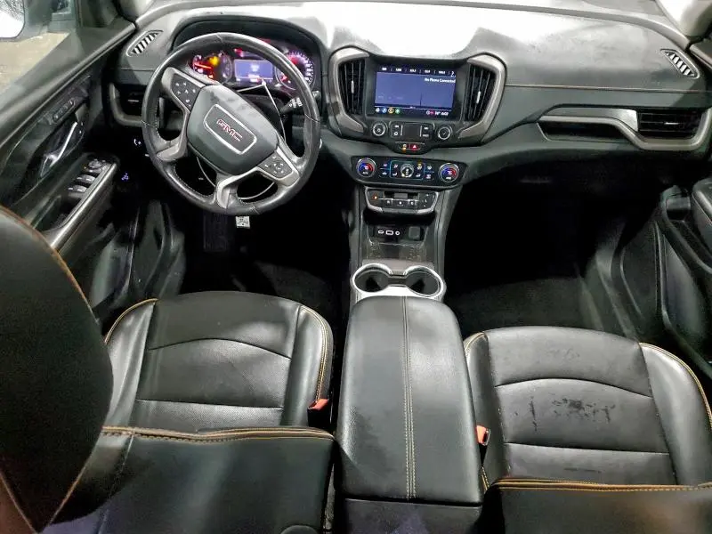 2022 GMC TERRAIN AT4  