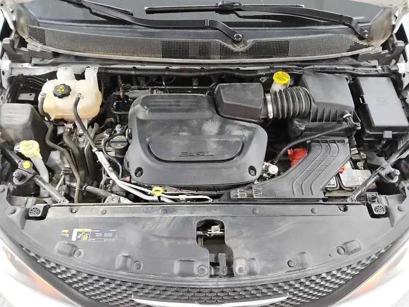 2022 CHRYSLER VOYAGER LX  