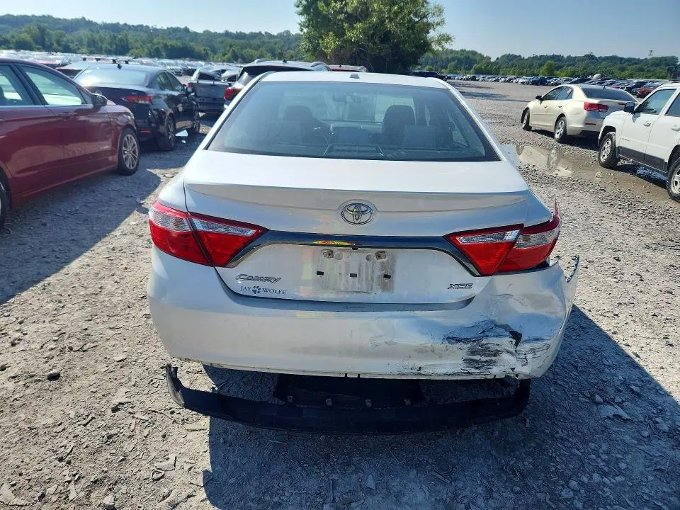 2016 TOYOTA CAMRY XSE  