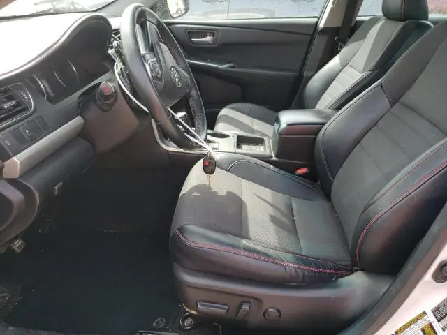 2016 TOYOTA CAMRY LE  