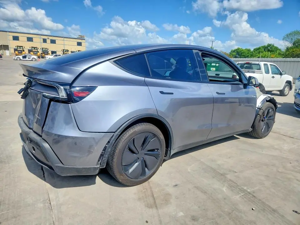 2026 TESLA MODEL Y   