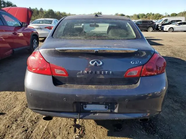 2011 INFINITI G37   
