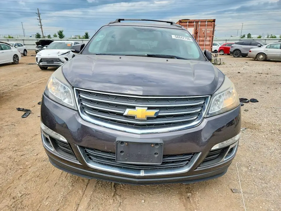 2017 CHEVROLET TRAVERSE LT  
