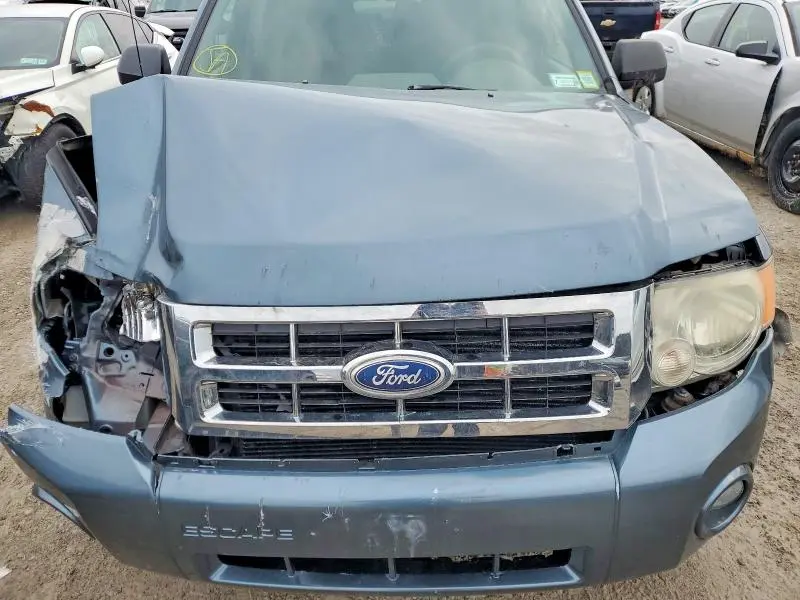 2011 FORD ESCAPE XLT  