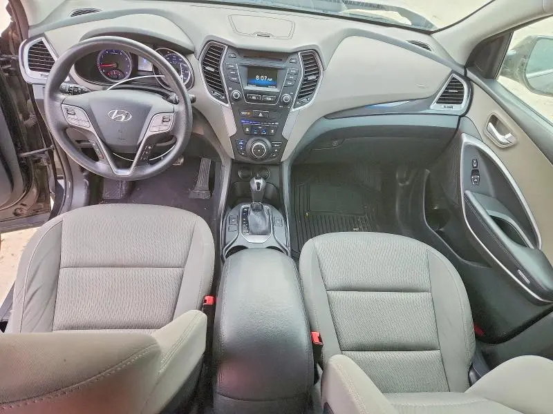 2016 HYUNDAI SANTA FE SE  