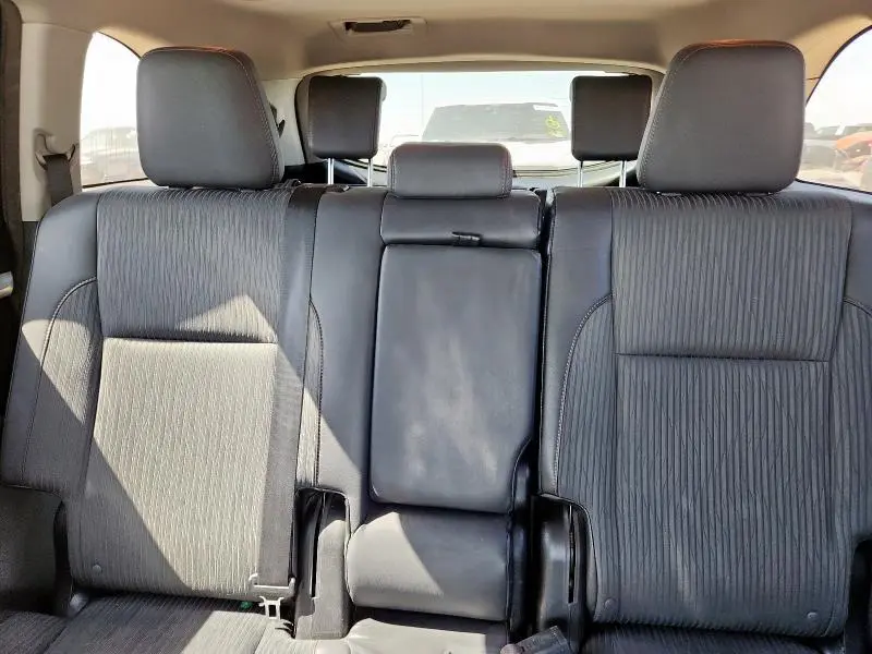 2015 TOYOTA HIGHLANDER LE  