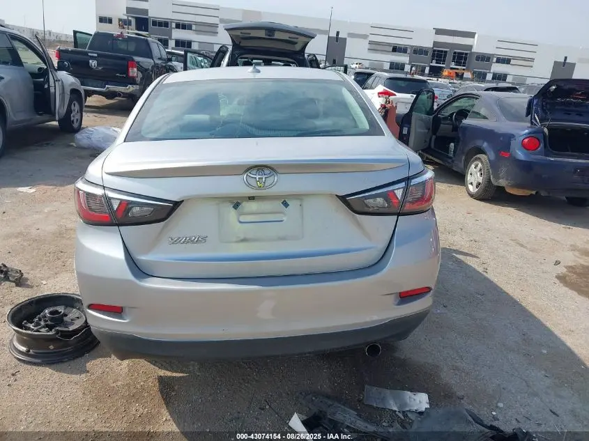 2019 TOYOTA YARIS LE