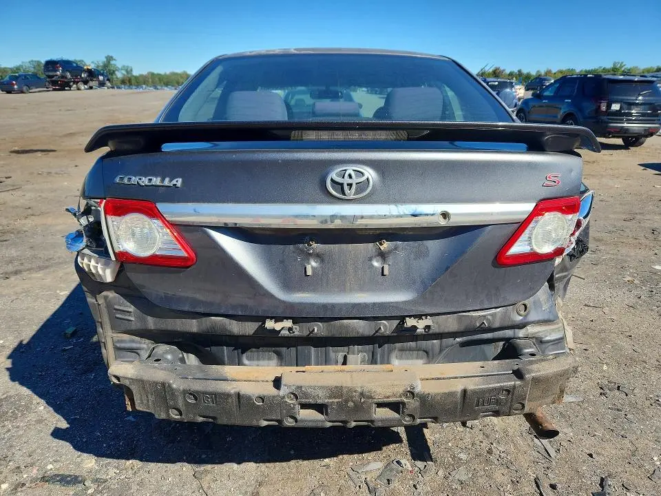 2013 TOYOTA COROLLA S  