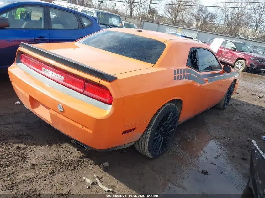 2014 DODGE CHALLENGER SXT PLUS