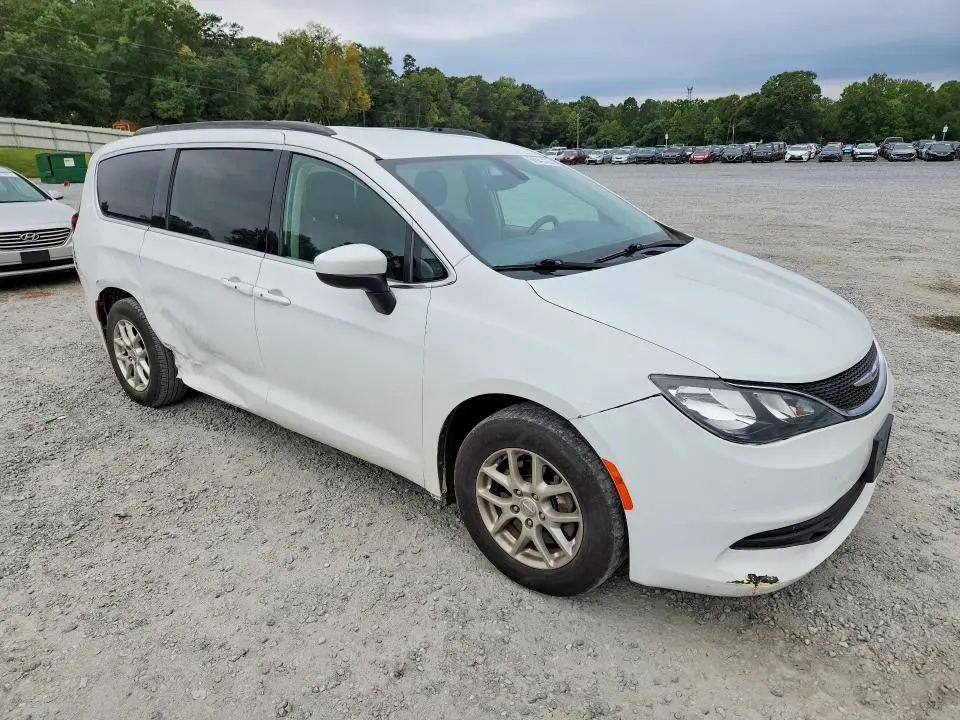 2020 CHRYSLER VOYAGER LXI  