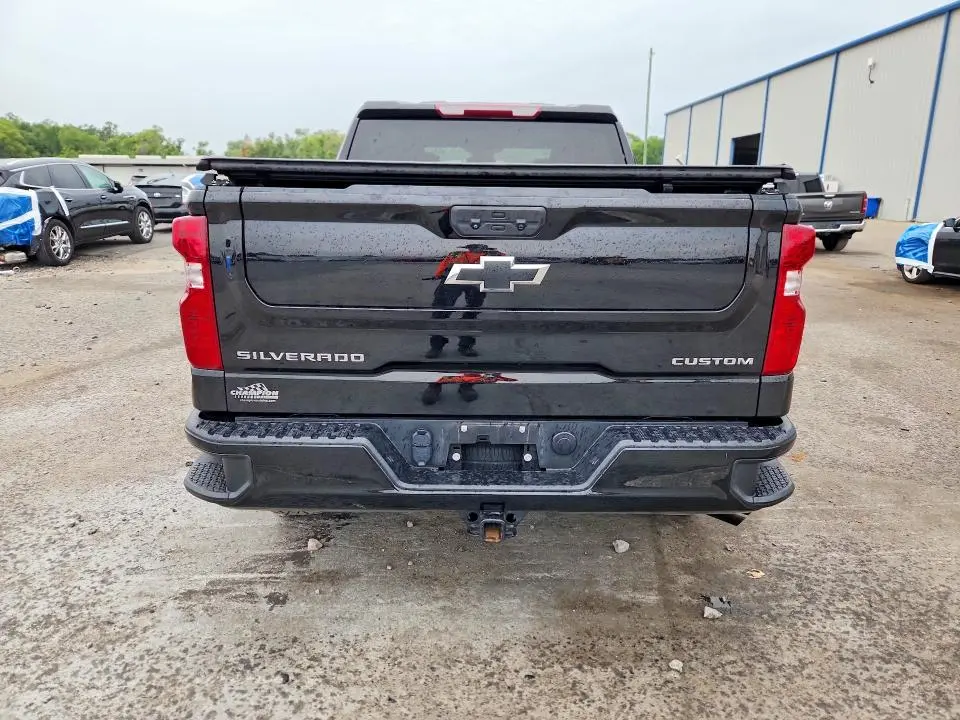 2024 CHEVROLET SILVERADO K1500 TRAIL BOSS CUSTOM  