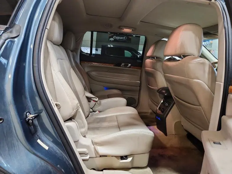 2010 LINCOLN MKT   