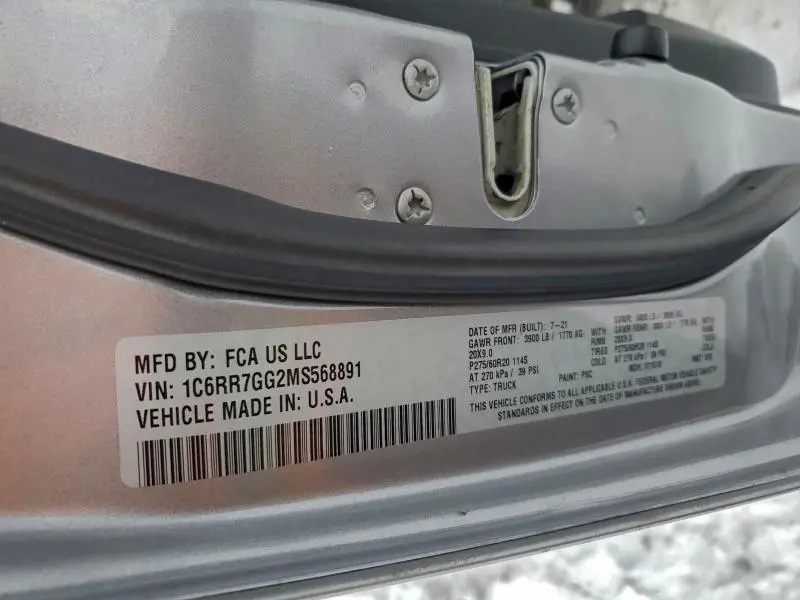 2021 RAM 1500 CLASSIC SLT  