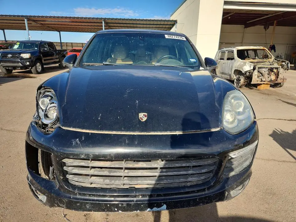 2016 PORSCHE CAYENNE   