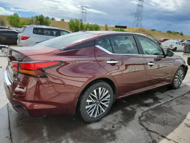 2023 NISSAN ALTIMA SV  