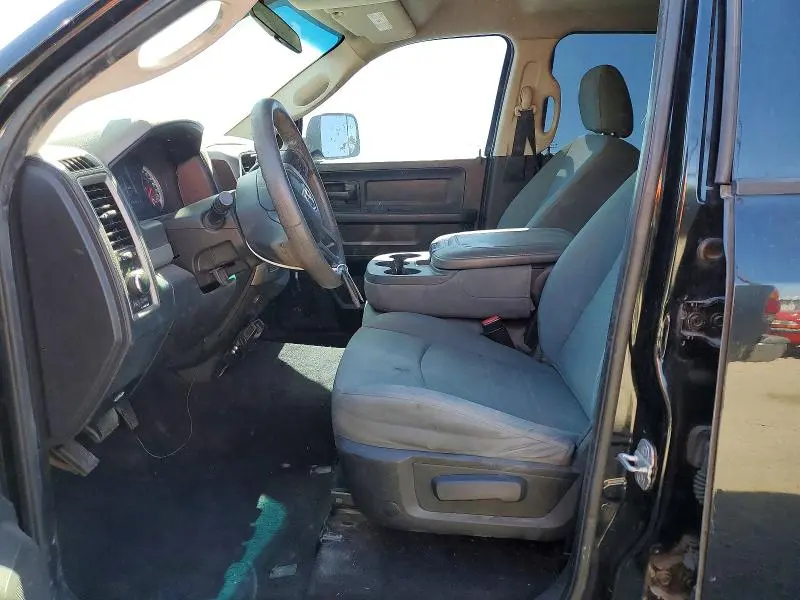 2013 RAM 1500 ST  