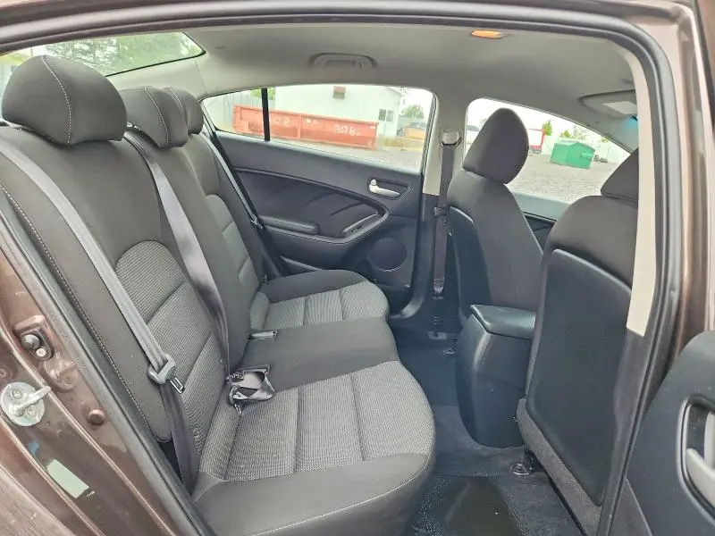 2017 KIA FORTE LX  