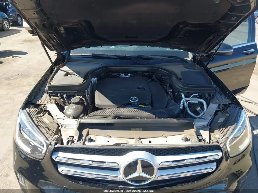 2022 MERCEDES-BENZ GLC 300 SUV