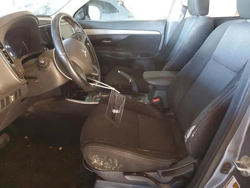 2017 MITSUBISHI OUTLANDER SE  