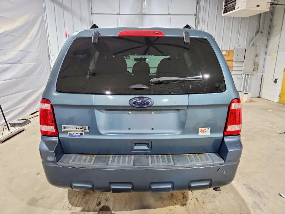 2011 FORD ESCAPE XLT  
