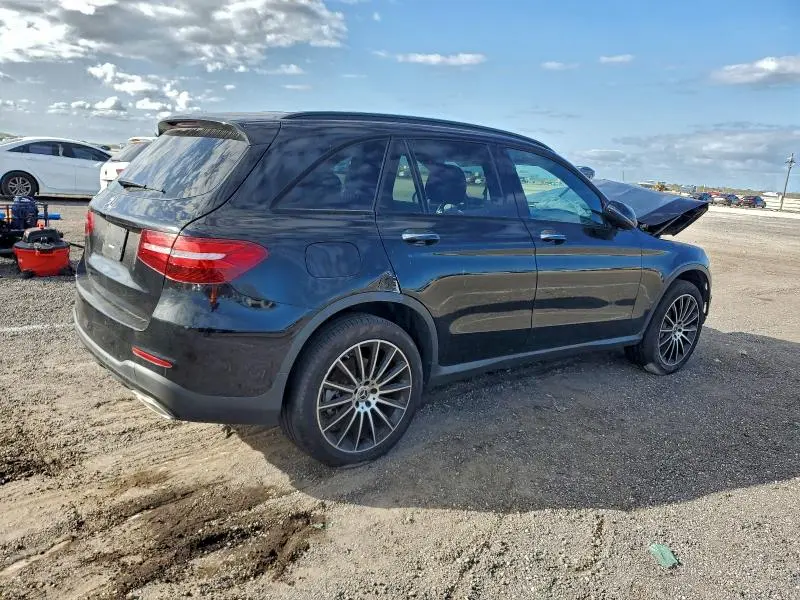 2019 MERCEDES-BENZ GLC 300  