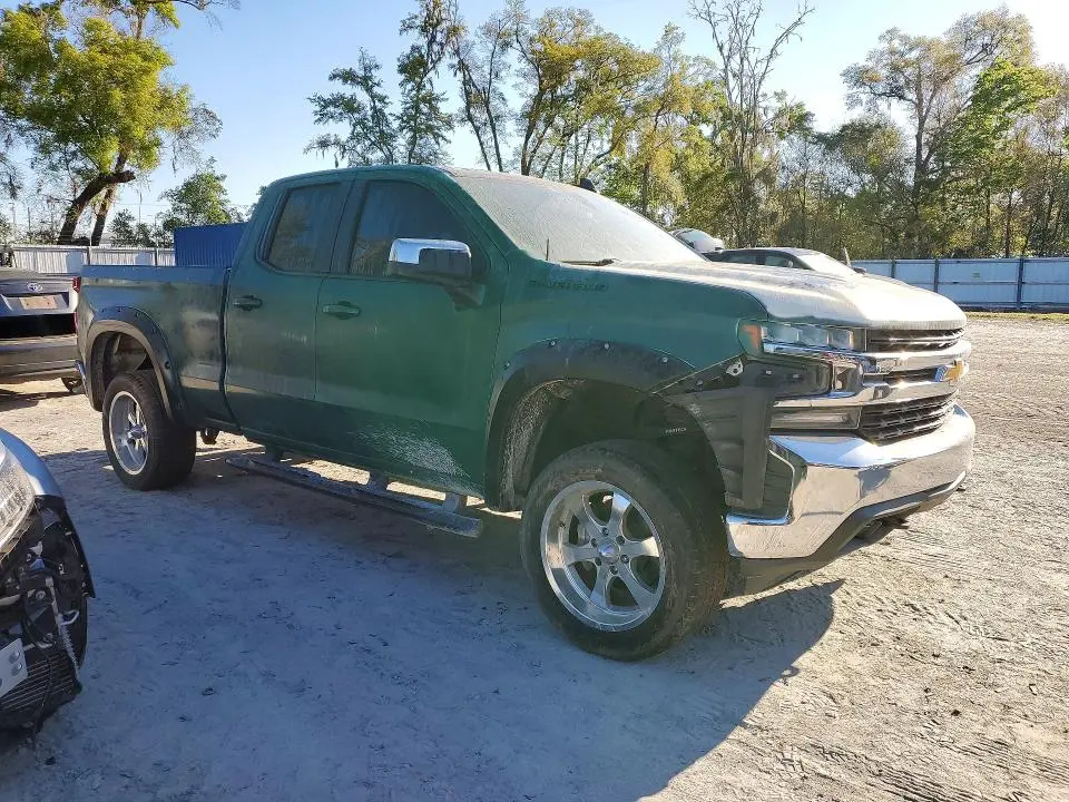 2020 CHEVROLET SILVERADO K1500 LT  