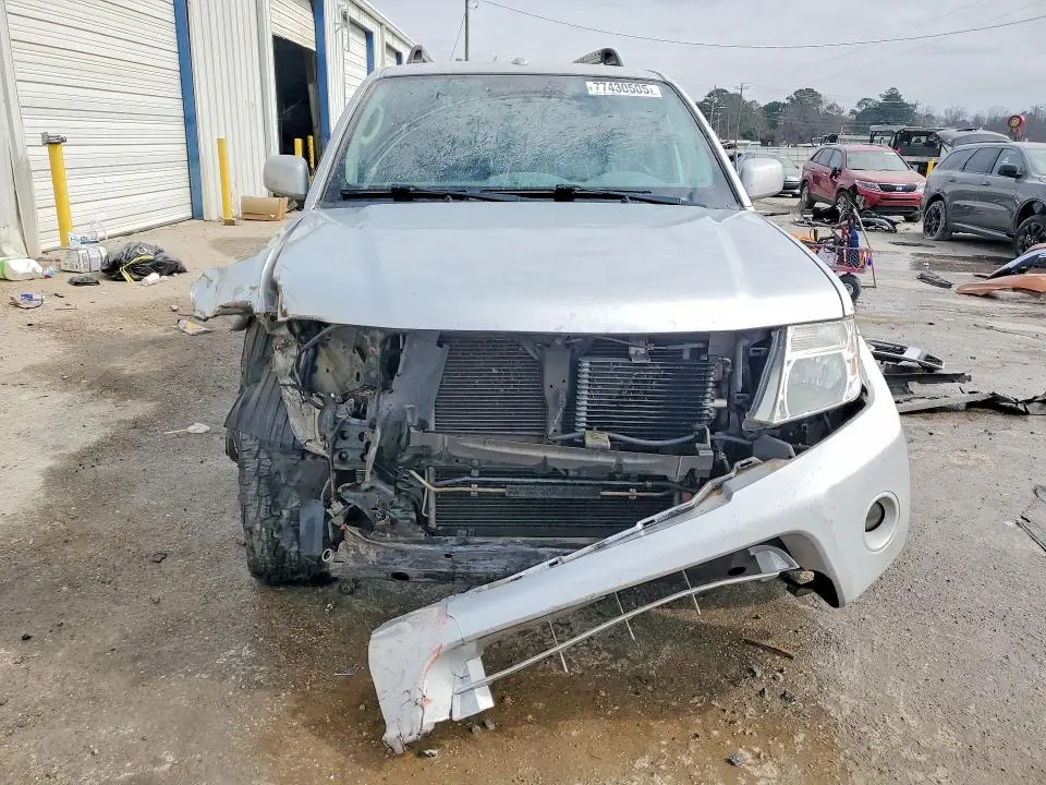 2012 NISSAN PATHFINDER S  