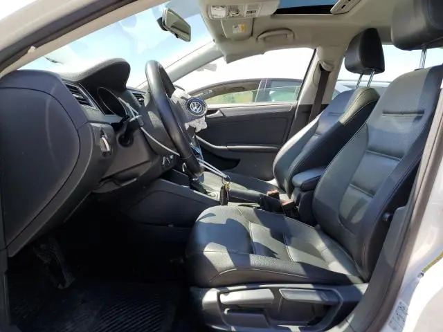 2017 VOLKSWAGEN JETTA SE  