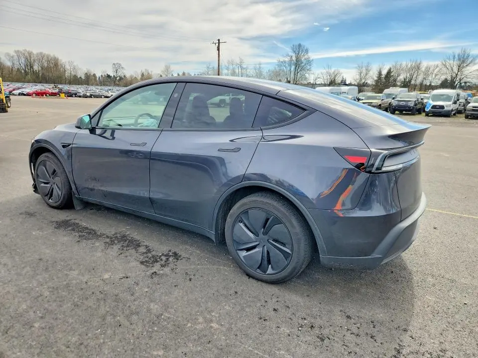 2026 TESLA MODEL Y   