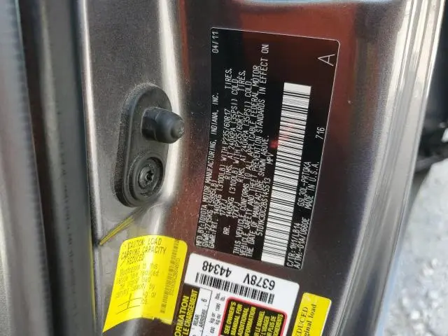 2011 TOYOTA SIENNA XLE  