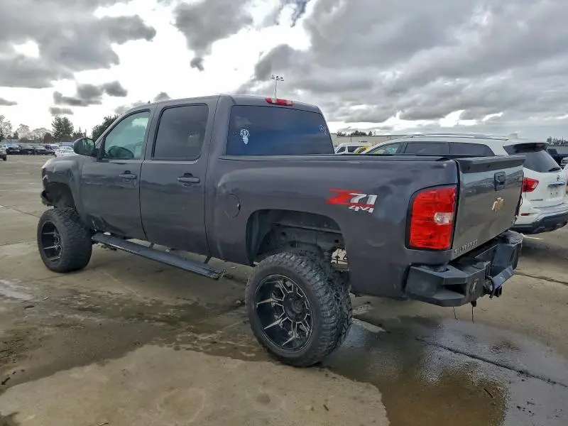 2011 CHEVROLET SILVERADO K1500 LT  