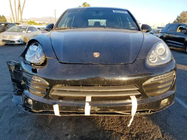 2013 PORSCHE CAYENNE   